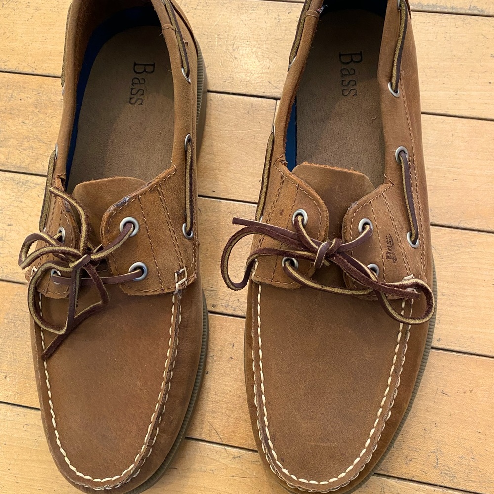 GH Bass & Co Hampton Mens size 11.5 M New and never worn!